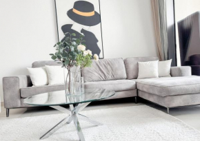 Luxury 1BR apartment in Creek Harbour